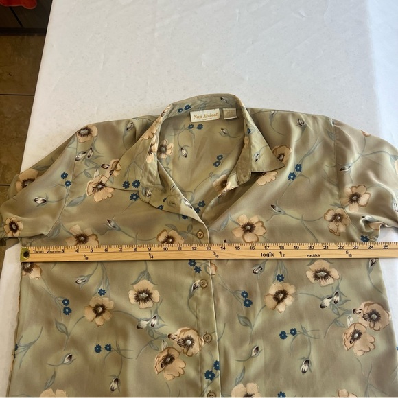Naji Ahdoot Women Top Light Olive Floral Button-Up Blouse Long Sleeve Size XL - Picture 9 of 14